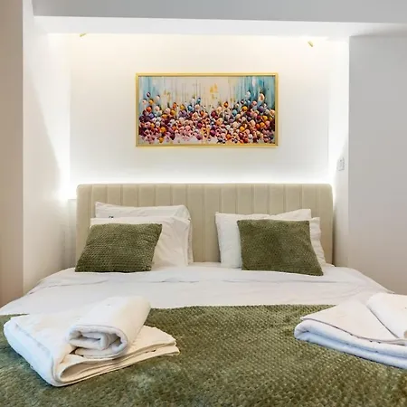 דירה 1001 Riverside Flat