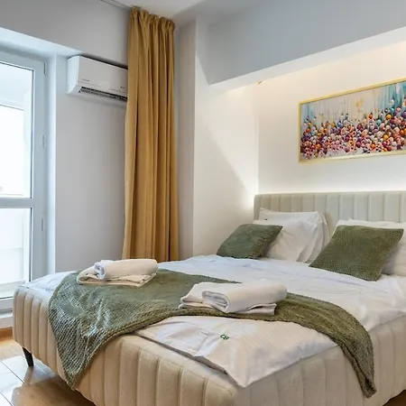 דירה 1001 Riverside Flat